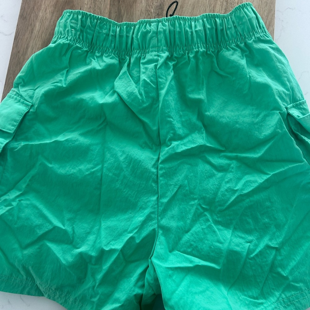 Nike Bright Green Athletic Shorts - Picture 3 of 4